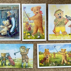 5 cartes postales de golf Teddy Bear - Jouer au golf amusant. Idéale pour faire une carte d'anniversaire de golf pour mari ou femme. 25 ans comme neuf.