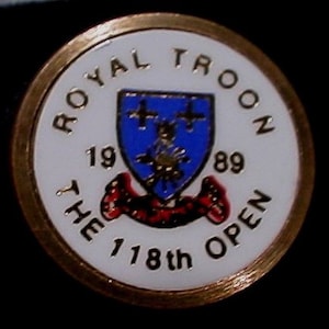 Rare Old Brass Nub Stem Golf Ball Marker 1989 Open Golf Championship al Royal Troon Golf Club - Scozia Grande regalo di compleanno 35 anni