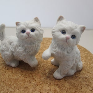 Vintage Homco Pair of White Ceramic Blue-Eyed Cat Figurines