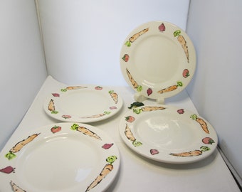 Vintage Set of 4 Hand Painted Carrot Plates Italian Pottery Spring Plate Set of Dessert Plates Carrot plates Set of plates w carrots