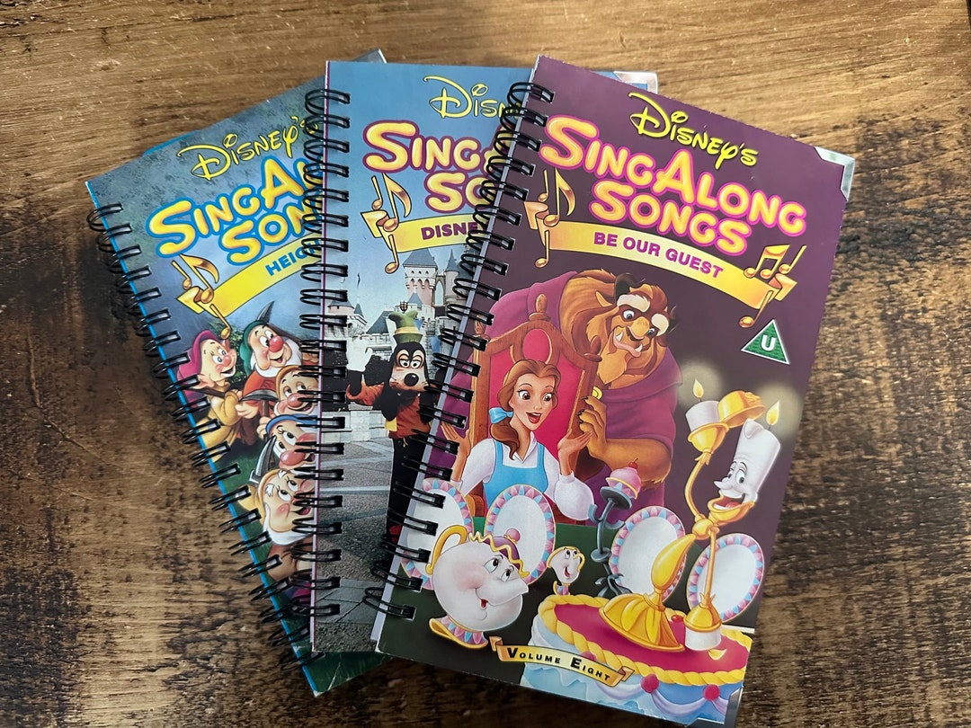語学+参考書 Disney OF English Sing A long! Disney's World of English 教材 Sing Along - メルカリ