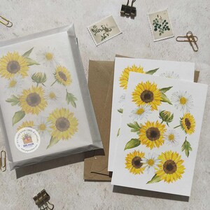Tarjetas florales de girasol. Juego de 6 tarjetas plegadas y sobres.