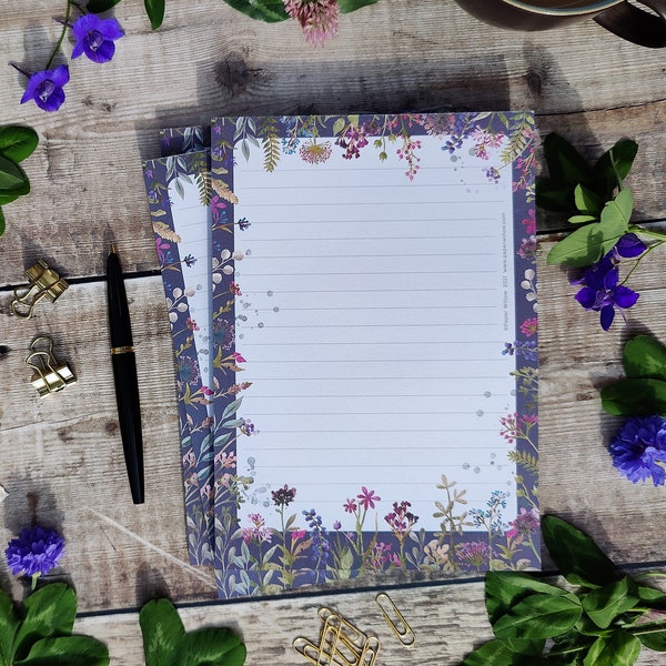 Ditsy Floral A5 notepad, Flower memo pad, patterned notebook, 50 pages, Cute Stationery gift, Stocking Filler, To do list, Floral Design
