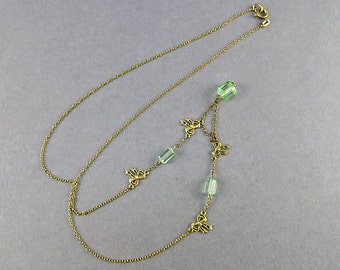 Vintage Glass Beads Necklace with Faceted Green Glass Jewelry Antiques Collectibles