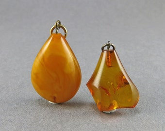 Vintage Yellow Amber Pendants 2 Amber Jewelry Vintage Amber Vintage Collectibles