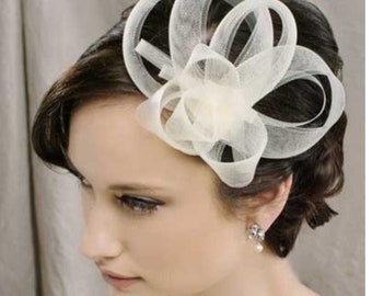 Bridal headpiece horsehair Fascinator Comb | Bridal Fascinator | Ivory CZ hair comb | Feather hair accessory | Bridgerton