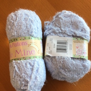 Lotto di 2 - Patons Be Mine Yarn - Cuddly Blue - Fuori produzione - Same Dye Lot