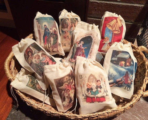 Christmas Countdown Decor Rustic Holiday Gift Set of 25 Bags Advent Calendar Muslin 4x6 Gift Bags