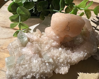raw natural chalcedony with stilbite from India | green apophyllite included points mixed mineral specimen zeolite