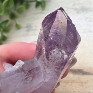 Vera Cruz amethyst point | Vera Cruz cluster | amethyst from Mexico | transmitter point | natural Vera Cruz amethyst crystal