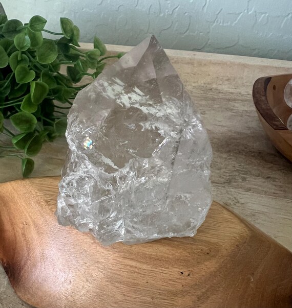 natural clear quartz top polished point with excellent clarity 3 inch x 2 inch top chunky tower septor point rainbows