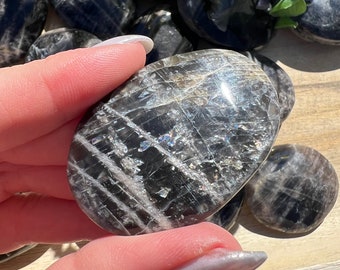 Natural flashy black moonstone medallion | hand polished | approx. 1 ounce & 1.5 inch | small palm stone | Stones from Madagascar