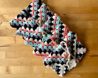 Kindle Paperwhite Granny Square Cover | Crochet Kindle Sleeve