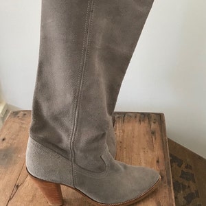 Dingo Stacked Heel Boot Vintage Grey Suede Western Wear Southwest Vintage 70s image 4