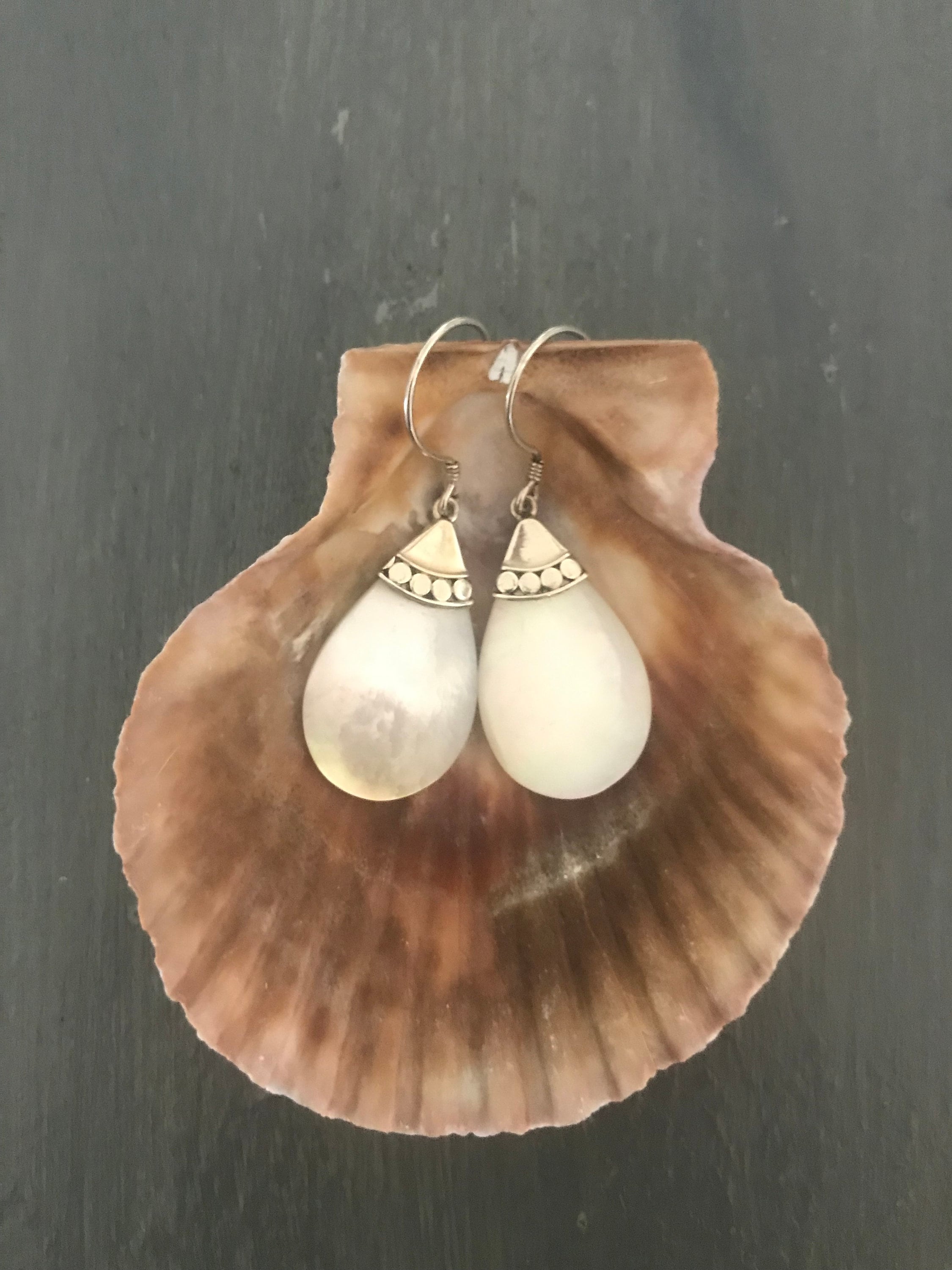 Vintage Mother of Pearl Earrings 