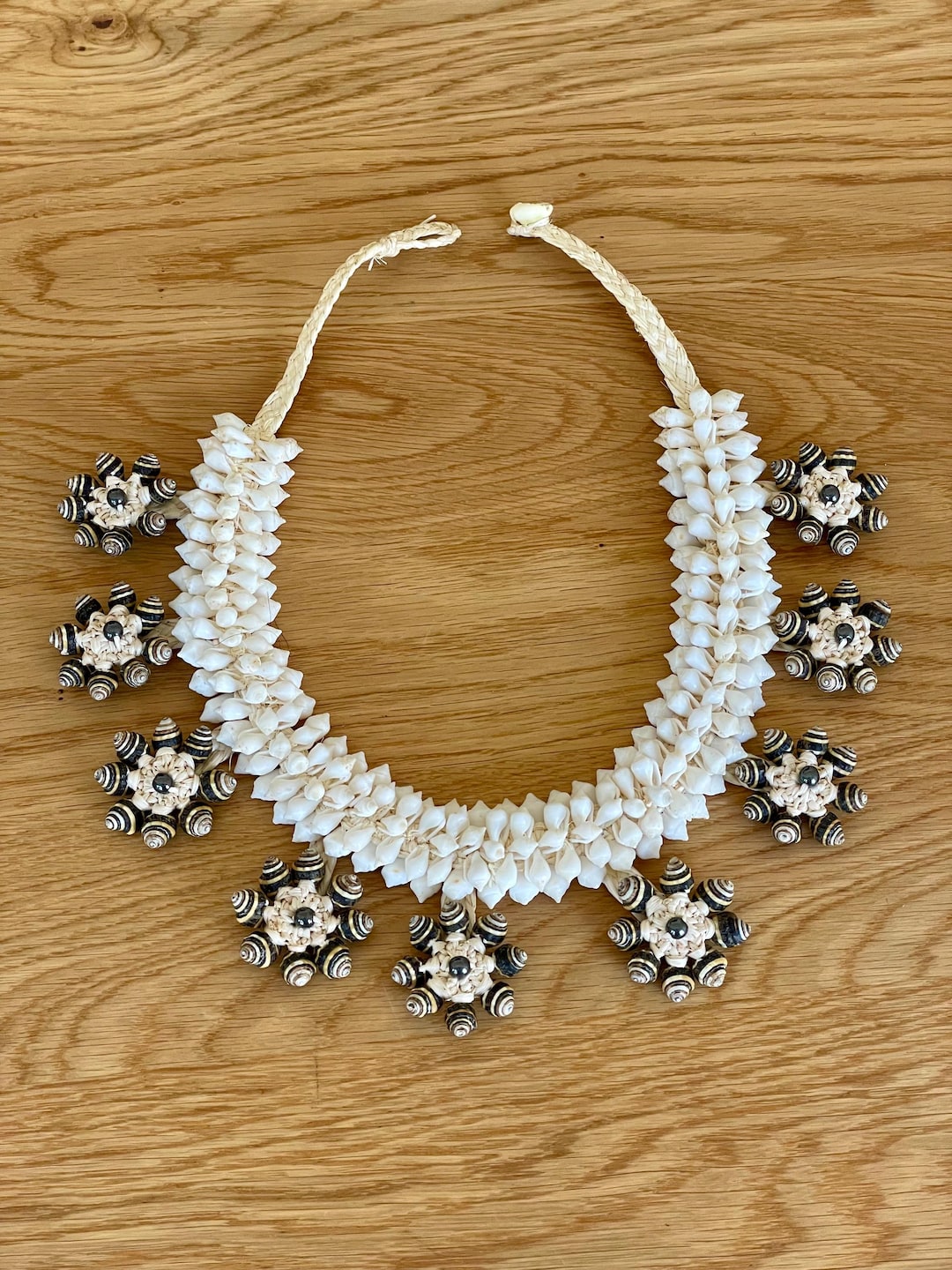 Unique Shell Lei Vintage Lei Handmade With Shell and Straw | Hawaiin Shell Flower ...
