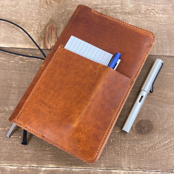 Funda para cuaderno de piel expandida Moleskine en piel Dublin Horween color tostado inglés con cierre de banda elástica y bolsillos