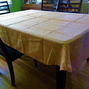 Vintage Peach Tablecloth 60&quot; x 88&quot;, Oval, Woven Striped Pattern