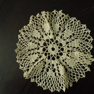 Vintage Hand Crocheted Doily, 7-1/2&quot;, Light Ecru  FS