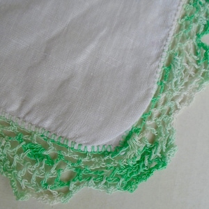 Vintage Hankie, Cotton Handkerchief, Green Crocheted Edge, Hanky  FS
