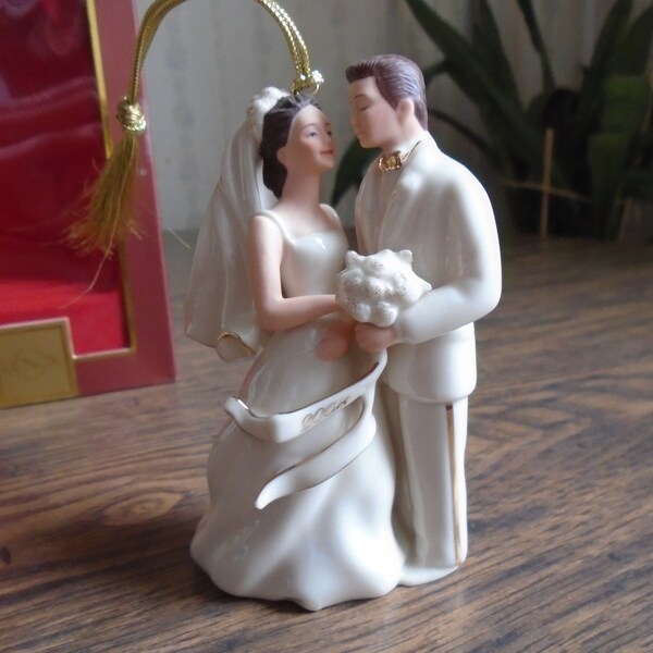 Bride and groom christmas ornament set