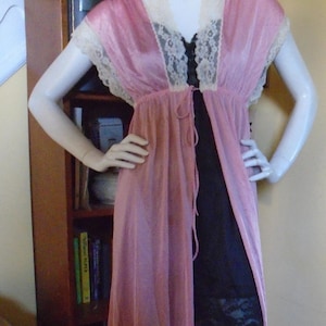 Pink Peignoir With Beige Lace, Superbrite by Bradley, Size Medium, Vintage Lingerie