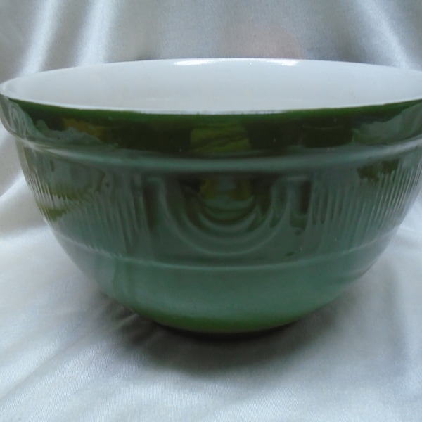 Hall Dark Green Mixing Bowl #267, Some Wear on Inside