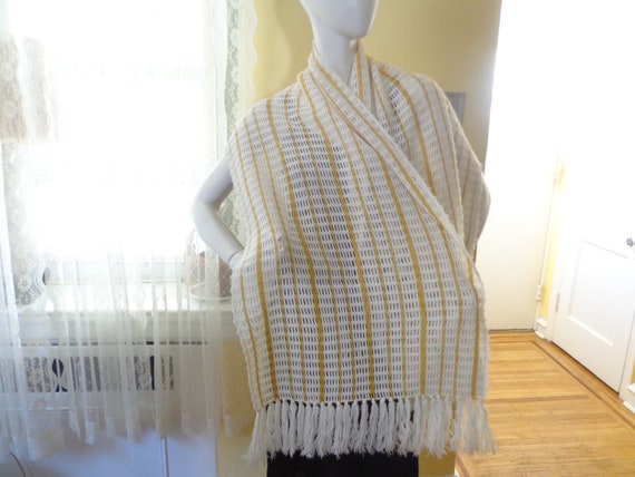 White and Metallic Gold Knit Wrap or Shawl With K… - image 4