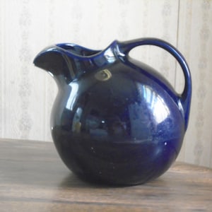 Jarra de bola azul cobalto Hall, TAL CUAL