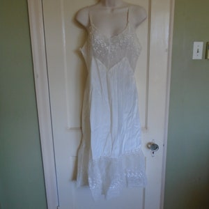 White Slip, Wide Lace Bodice and Hem, Vintage Lingerie, Seam Repairs