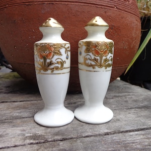 Japan Salt & Pepper Shakers, Enameled Gilt Flowers Decoration