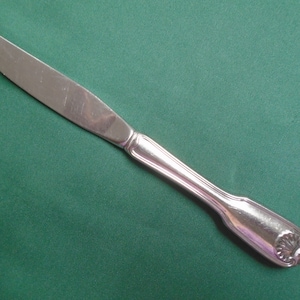 Reed & Barton Modern Hollow Dinner Knife, Colonial Shell ~ FS