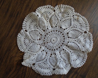 9-1/2" Doily, Pineapple Motif, Round With Ruffled Scalloped Edge, Vintage Hand Made Doily  FS