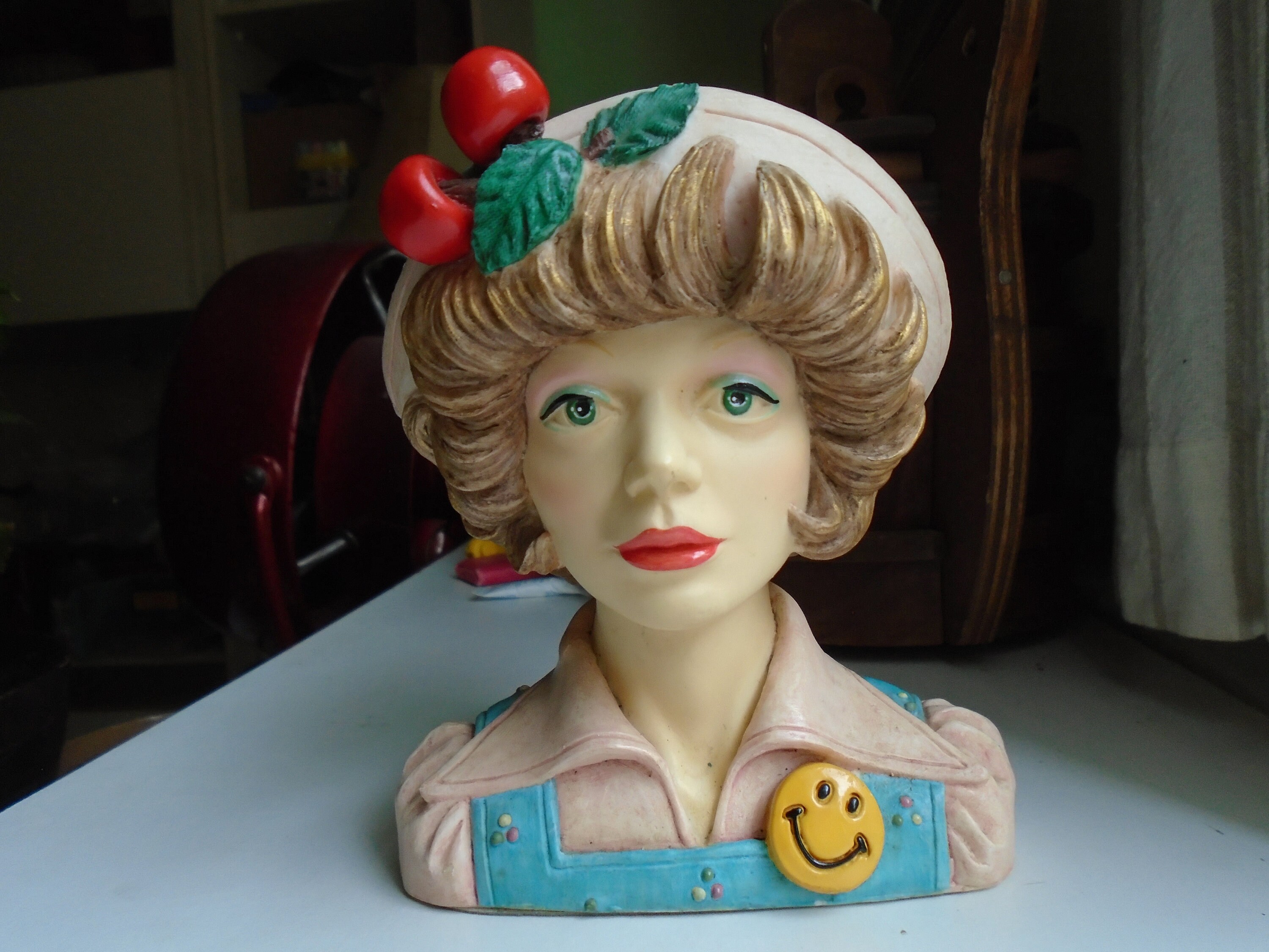 Cameo Girls Lady Vase, Eloise, 1972 High School Sweetheart, LV-023, United Design Corporation