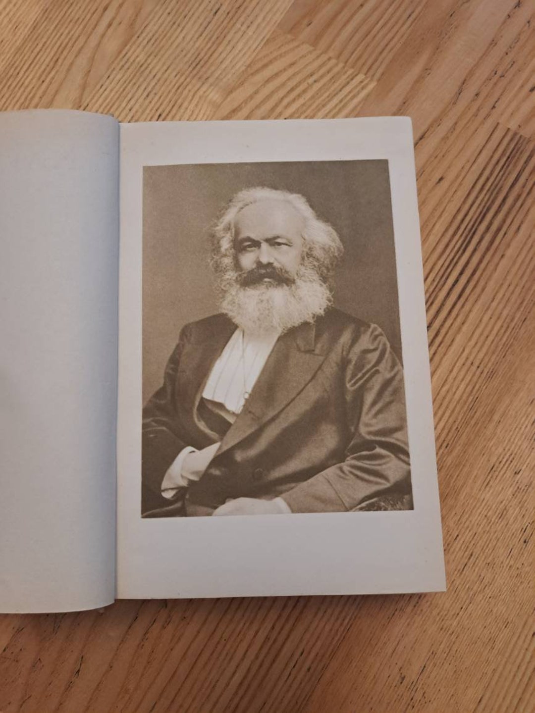 A BIOGRAPHY OF KARL MARX visual data 8