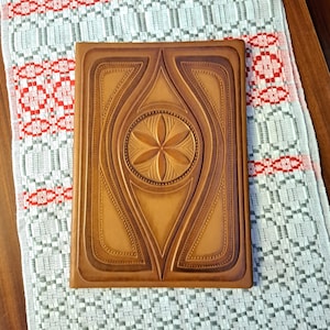 Funda de cuero para documentos, tamaño A4 vintage, ideal para regalar, funda de cuero para diplomas, funda para notas grandes, cuero repujado a mano, funda de cuero solemne, letón.