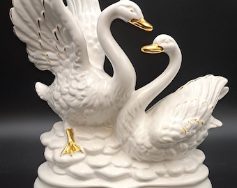 Jewellery Music Box Swimming Swan Lake Mirror and Two Moving Swans