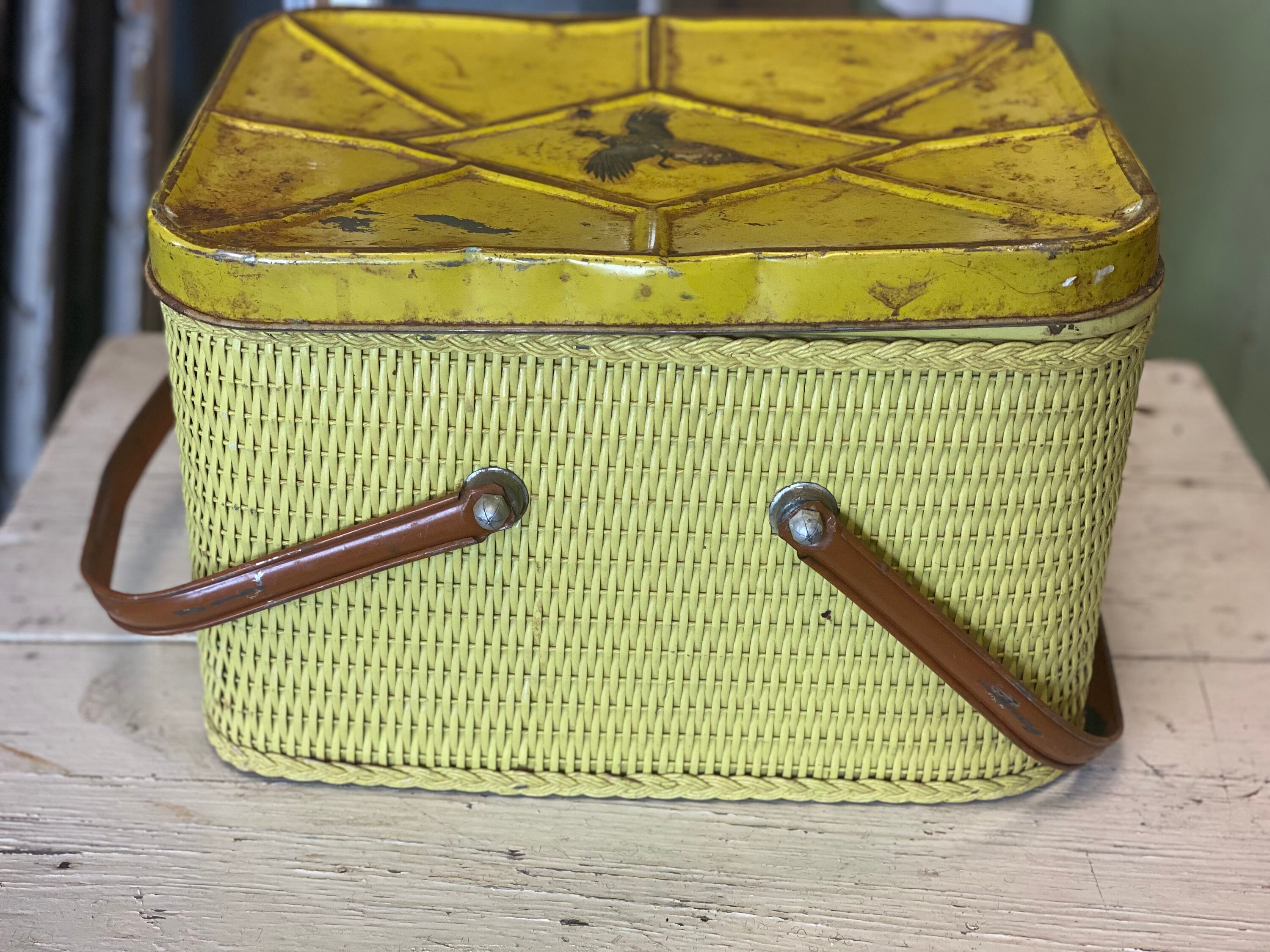 Vintage Yellow Picnic basket / Metal and wicker basket Etsy