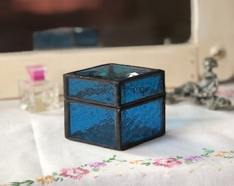 Aqua Blue Stained Glass Ring Box Clear Beveled Top