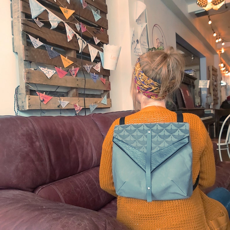 Mamzelle Gabrielle Collection Mamzelle Gatsby Backpack shops and shoulder bag in canvas and eco-friendly leather screen-printed