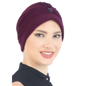 Timeless Pearl Turban: Soft Jersey Head Cover for Hair Loss