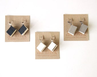 Little Book Earrings - 1 pair, Leather Books, Mini Books, Book Lover, Miniature, Book Gift, Leather Sketchbook, Earrings, Reader Gift