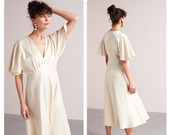 Empire Taille Midi Kleid NORA mit Schmetterling Ärmeln, Cupro Baumwolle Sommerkleid in Hellcreme, Schwangerschaftskleid, Hochzeitskleid