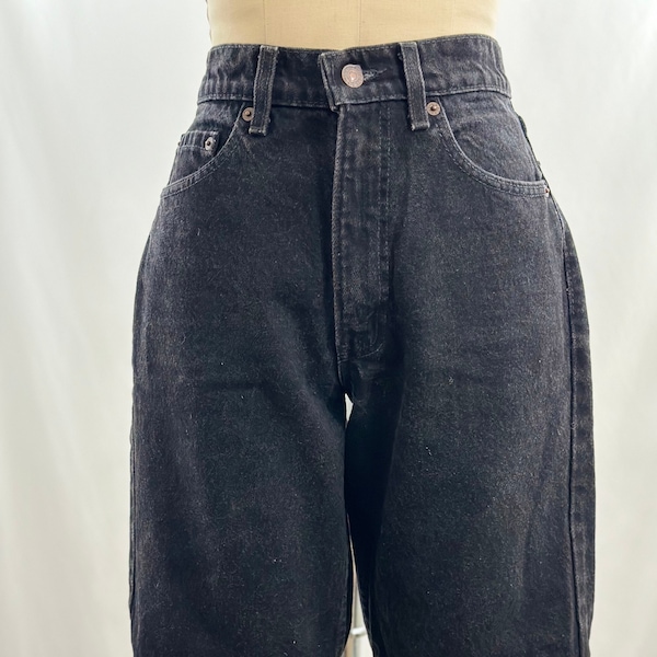 Vintage 90s Levi’s 554 Black High Rise Jean Shorts High Waist Denim 27 .5 Waist *Please Read Measurements