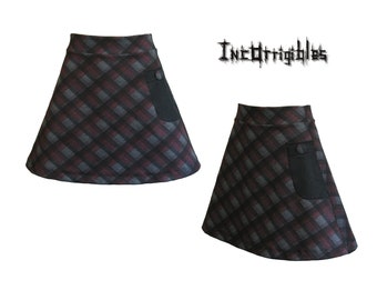 Flared plaid skirt with pocket on the side and stretch band (Small OR Medium)