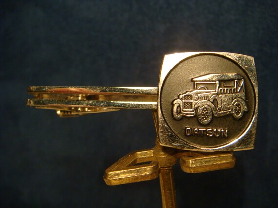 Men's VINTAGE SILVER DATSUN Tie-Clip