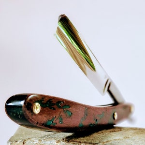 Shave-Ready Razor with Mahogany and Acrylic Scales, and Spruce Bough-Shaped Inlay