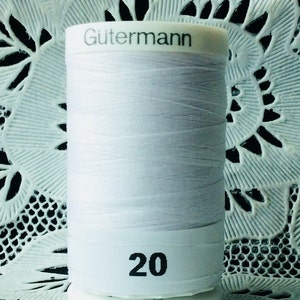 NEW 1 White GUTERMANN 100% polyester Sew-All thread 547 yards Spool