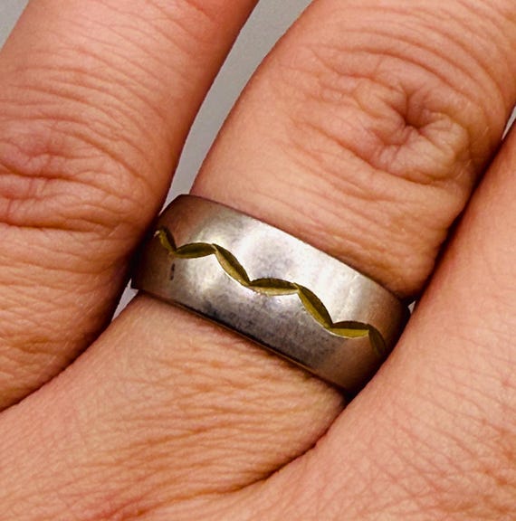 Vintage Silver Tone Zigzag Statement Ring Size 7 - image 2