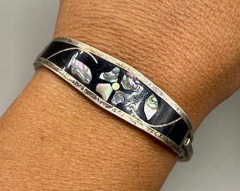 Vintage Alpaca Mexico Silver Tone Black Abalone Floral Inlay Bangle Cuff Statement Bracelet